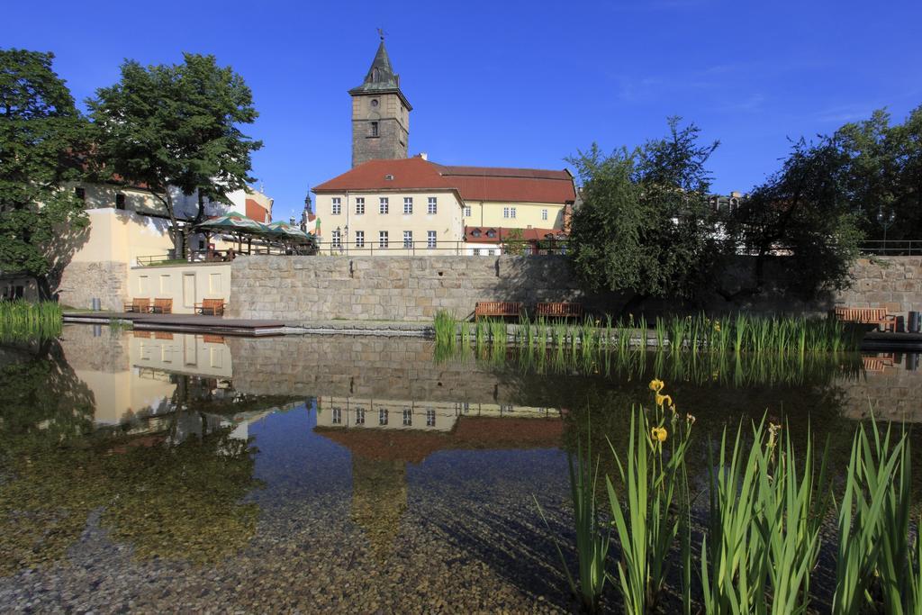 U Zvonu Hotel Plzeň Exterior foto